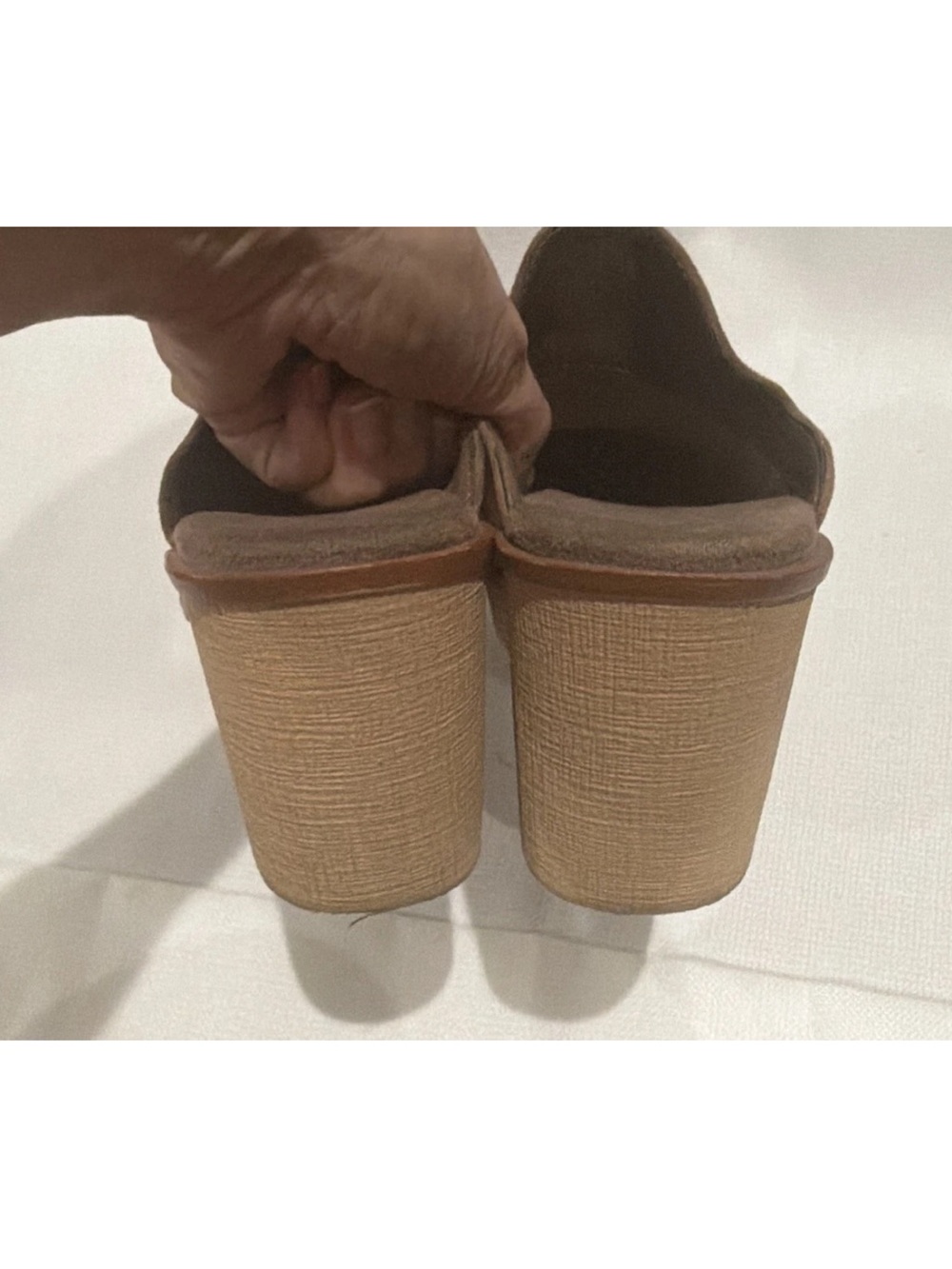Pierre Dumas Brown Faux Suede 3’ Platform Mules - Women's Slip-On Clogs Size 8 - Picture 5 of 6